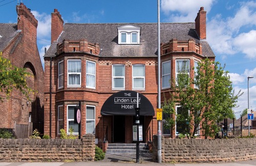 Beeston Apartment | The Linden Leaf Rooms - Classy Studios