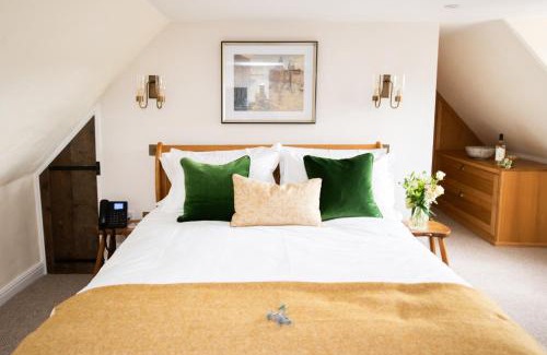 East Bergholt Hotel | The Lion