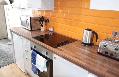 Halifax Apartment | The Lister Apartment 213