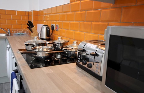 Halifax Apartment | The Lister Apartment 213