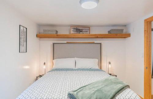 College House | The Little Airport Getaway