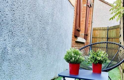 La Ferte-Saint-Aubin House | The little house solognote