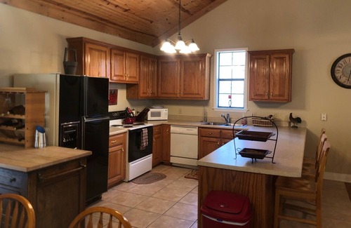 Drasco House | The Little House in beautiful Tannenbaum Resort and Greers Ferry Lake