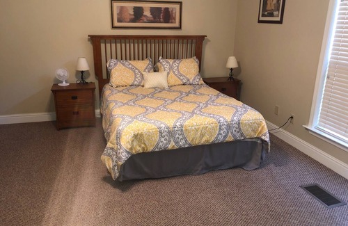 Drasco House | The Little House in beautiful Tannenbaum Resort and Greers Ferry Lake
