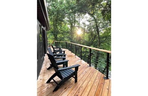Smithville Cabin | The Little Lake House at Center Hill Lake.
