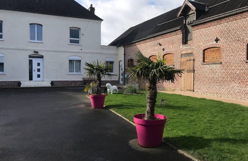 Hebuterne Apartment | The little Manor of Hebuterne