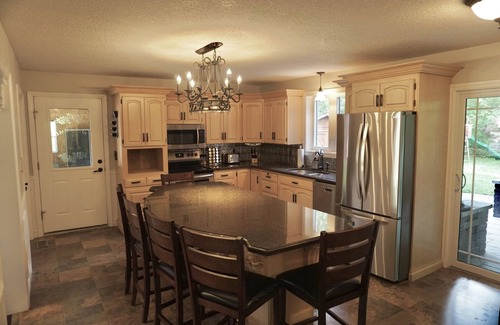 Bayfield House | The Little Mansion of Bayfield - Vacation in Style