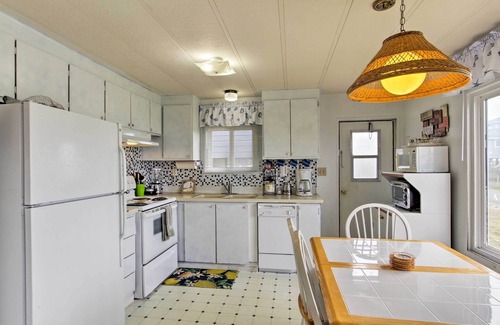 Moclips Cottage | 'The Little Orca's'- Short Walk to the Beach!