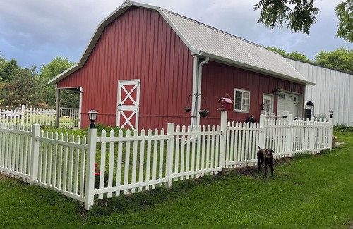 Cedar Falls House | The Little Red Barn