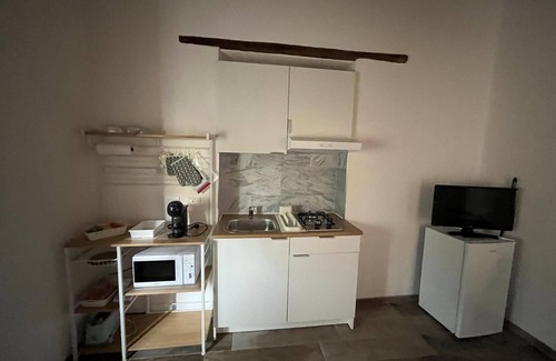 Carrara House | "The little room " is a small accommodation, with a separate entrance on the floor.