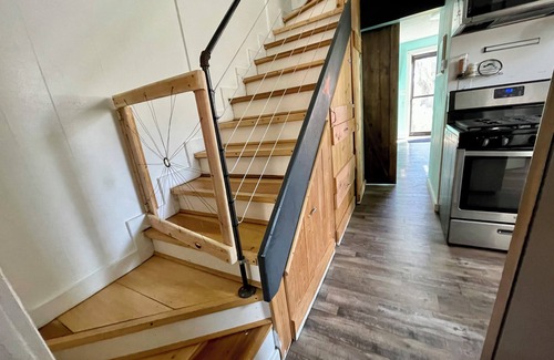 Southeast Omaha House | The Little Schoolhouse - Midtown, Omaha - Berkshire Hathaway