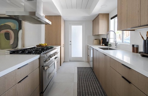 Sunmor House | The Livmor - Beautifully Remodeled Home