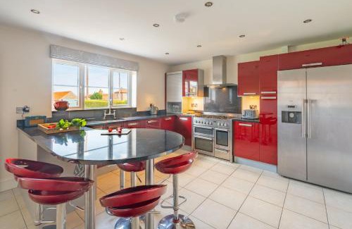 Holt House | The Lobster Pot