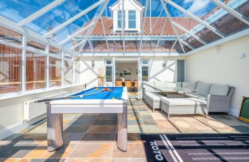 Holt House | The Lobster Pot
