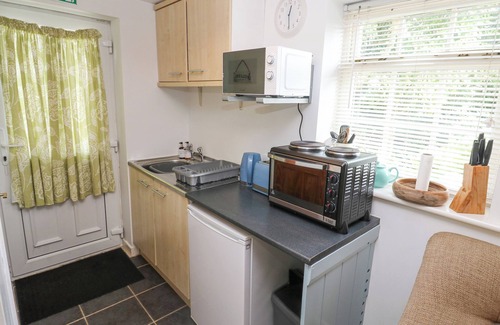 Landewednack Cottage | The Lobster Pot