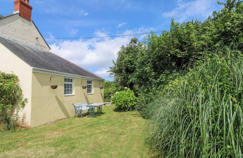 Landewednack Cottage | The Lobster Pot