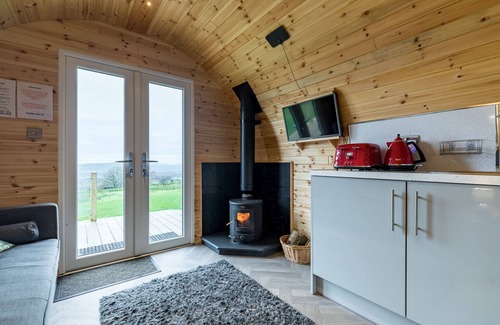 Leek Cabin | The Lodge at Brambles Farm - Sleeps 4, Hot Tub