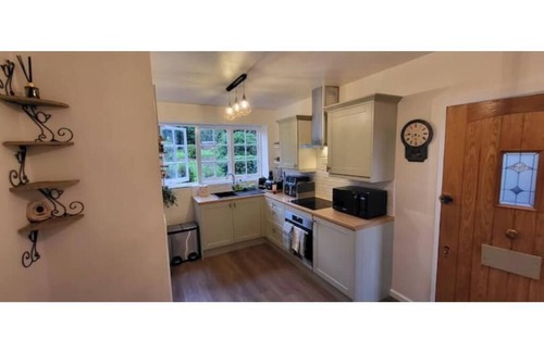 Bromsgrove House | The Lodge at Fairfield Court