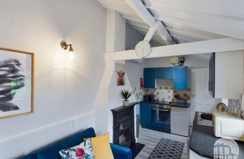 Milwich Cabin | The Lodge at Pickford House NEC and B'Ham Airport