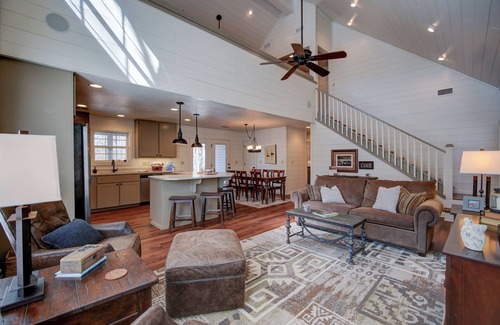 Mount Ida House | The Lodge at Twin Creek, Rate Reduced