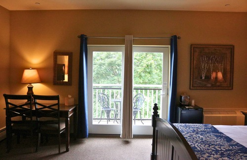 Danielsville Cabin | The Lodge at Woodstone Country Club