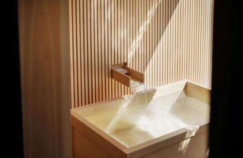 Kita Ward Villa | The Lodge MIWA
