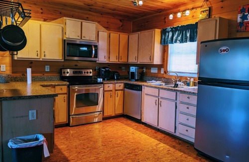 Mill Spring Cabin | The Loft at Parker-Binns Vineyard