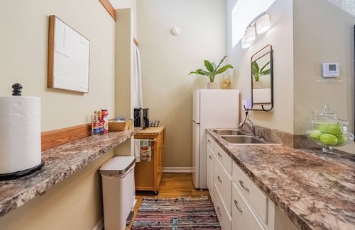 Lakeland House | The Loft at Raintree