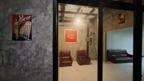 Ban Mai Resort | The Loft House Muangthong