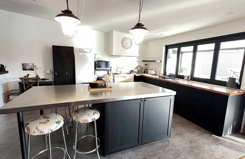 Annandale Condo | THE LOFT of ANNANDALEnFunky oversized warehouse apartment in the village heart