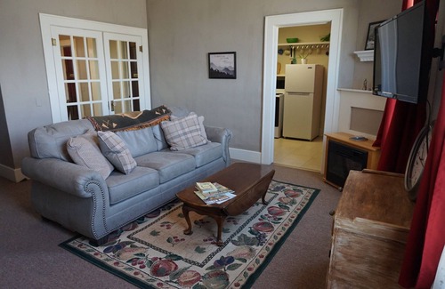 Buffalo Apartment | The Loft on Main