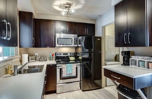 Clarksville Condo | The Lofts of Downtown (540 N 2nd St, #211)