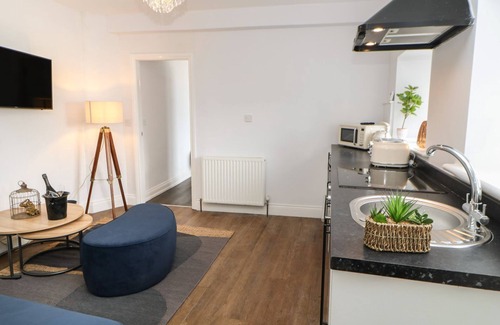 South Shields Cottage | THE LOOK OUT, pet friendly, country holiday cottage in South Shields