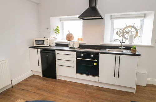 South Shields Cottage | THE LOOK OUT, pet friendly, country holiday cottage in South Shields