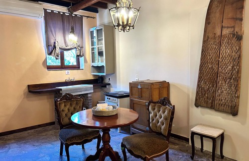 Varia Apartment | The Loriet