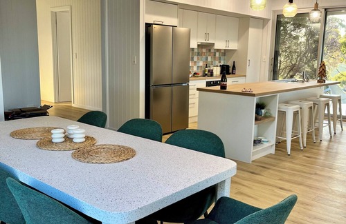 Duncan House | The Loveshack on Tammar Ridge - Snelling Beach