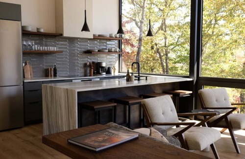 Mills River House | The Lower Dogwoods at Vineyard Gap