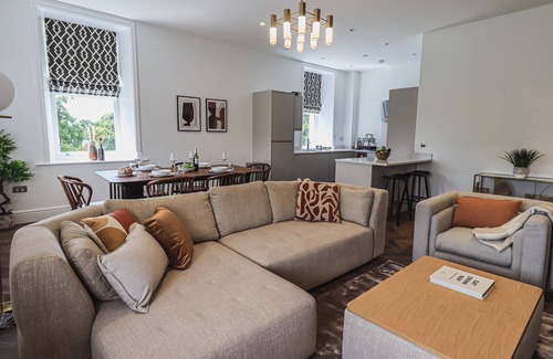 Newland Near Ulverston Cottage | THE LUCY SUITE STONE CROSS MANSION, family friendly in Ulverston