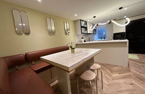 Liverpool Apartment | The Luxurious Hideaway