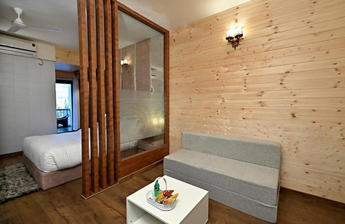 Solan Apartment | THE LUXURY STAYS BY GLAMBIRDS - HOME STAY