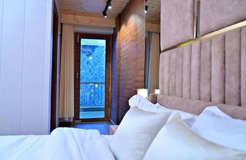Solan Apartment | THE LUXURY STAYS BY GLAMBIRDS - HOME STAY