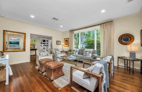 Poiciana Park II Apartment | The Luxury Sunset Villa! Saltwater Pool & Hot Tub!