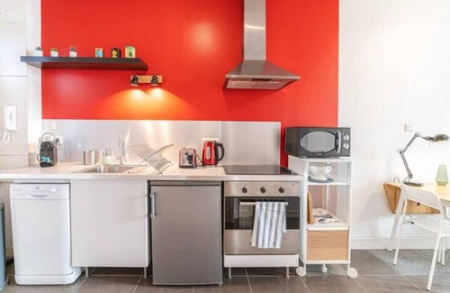 Saint Michel - Mairie Apartment | The Lyonnais Lodge - Saxe Gambetta - University