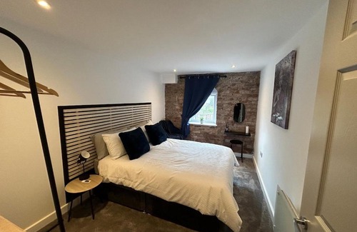 Kirk Sandall Apartment | The Maltings - Contemporary 2 bedroom apartment with en-suite
