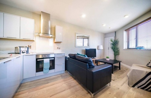 Belfast Apartment | The Manhattan -1bd City Ap (Gold Short Term Stays)