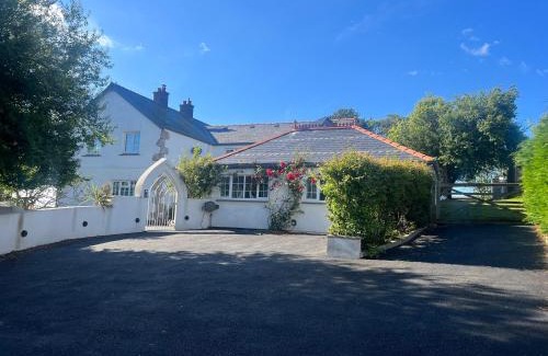 Llandudno Junction House | The Manor House Skerry Vore
