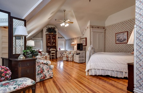 Springfield Bed & Breakfast | The Mansion at Elfindale