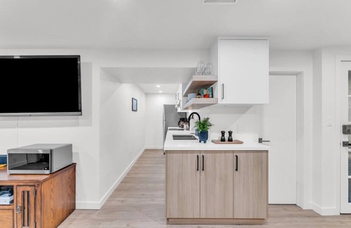 Burlington Apartment | The Maple Tree Private Apartment