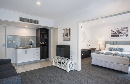 Port Lincoln Hotel | The Marina Hotel