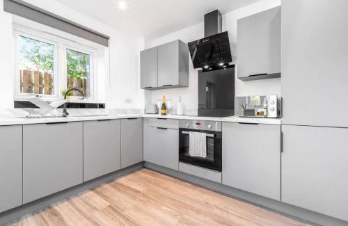 Smethwick Apartment | The Marsons Collection - 2 Bedrooms Apartment - Balcony - Secure Parking - 1MC